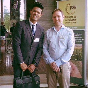 Déberson e o Sr, Rolf Hogan, Diretor Executivo da RSB.